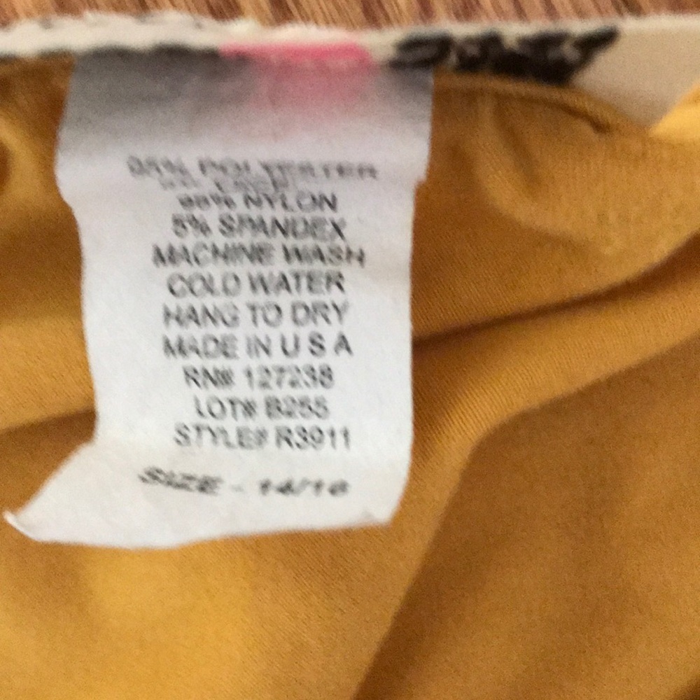 Shirt - Picture 4 of 4